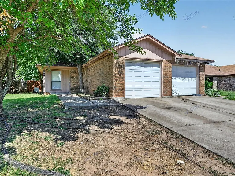 6706 S Creek Dr — Photo 2