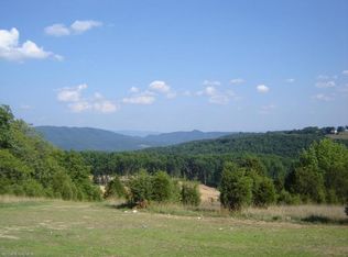 404 Sterling Heights Ln, Blacksburg, VA 24060