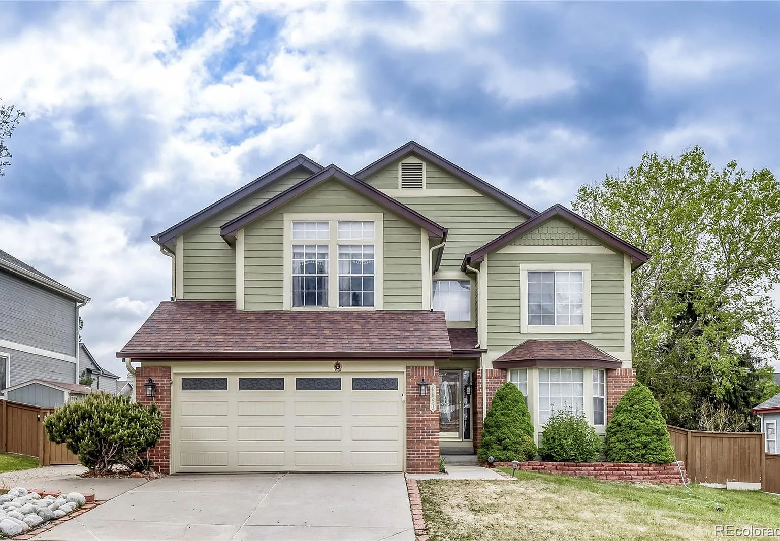4 bed, 3.0 bath, 2369 sqft, $3,595 — Photo 1