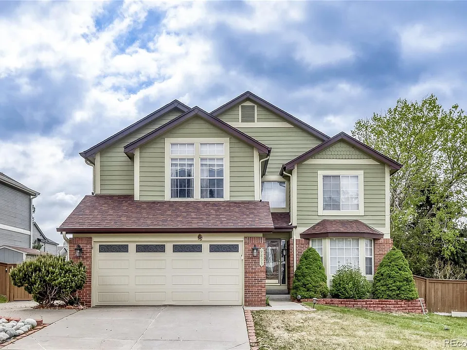 9853 Salford Ln