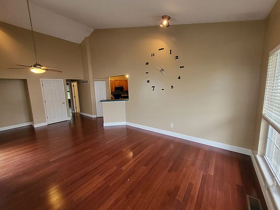 2nd image of 746 Liberty Village Dr