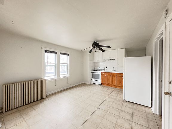 4th image of 5640 N Ashland Ave #4