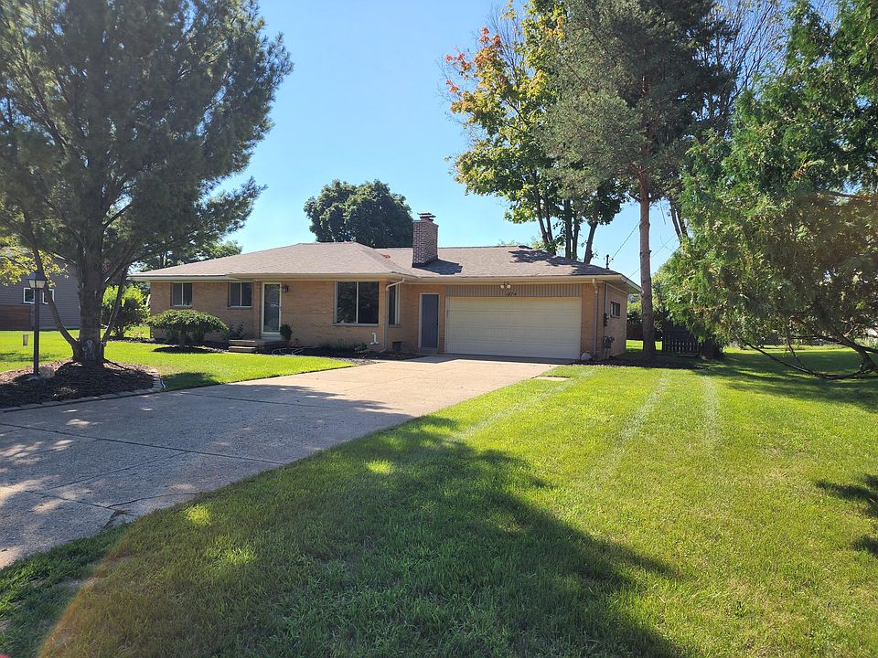 1st image of 1874 Bluehill Dr NE