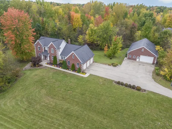 4004 Hidden Mdws, Wayland, MI 49348