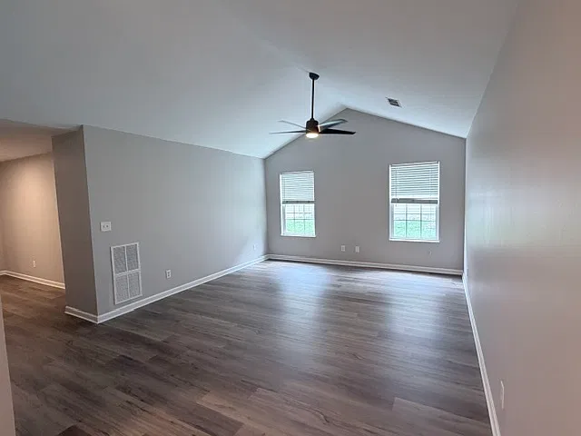 2 bed, 1290 sqft, $1,750 — Photo 3