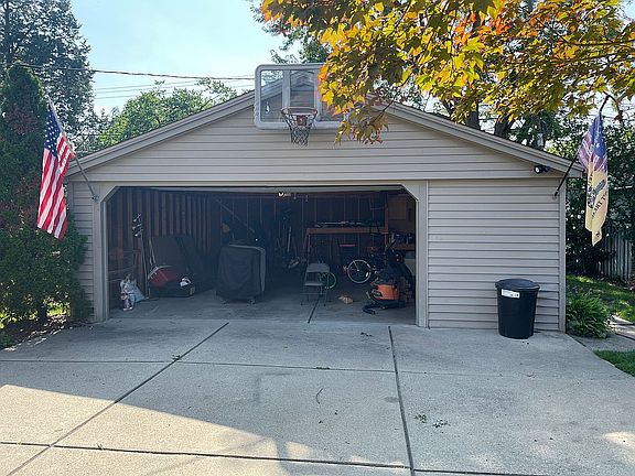 4th image of 605 Kingsbury Ave