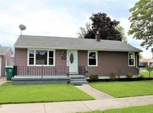 1021 100th St, Niagara Falls, NY 14304