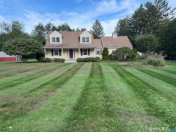 3rd image of 182 West Norwalk Road