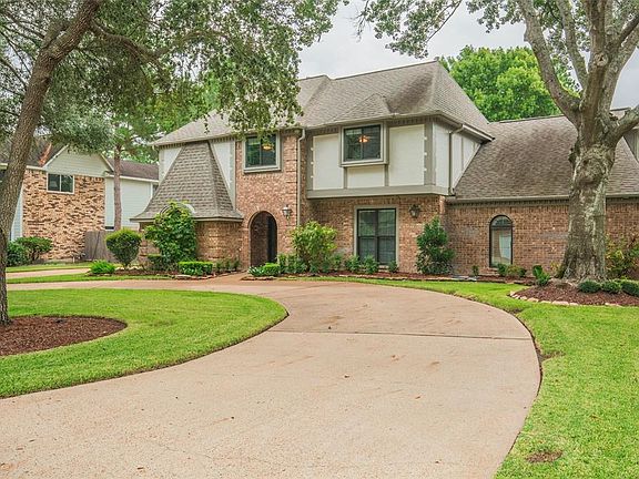 4th image of 2910 W Elm Cir