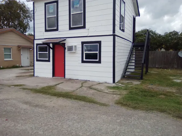 609 W Nettie Ave #C, Kingsville, TX 78363