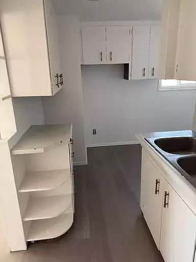 135 Larche Ave E #1A — Photo 3