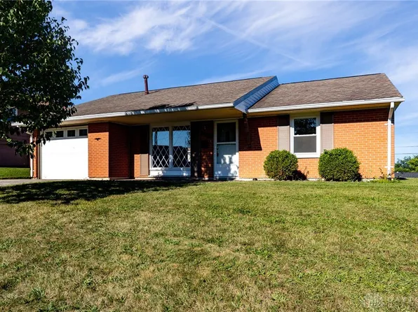 3949 New York Dr, Enon, OH 45323