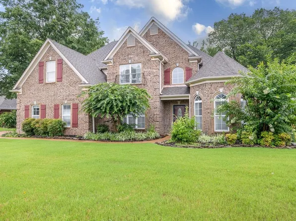 70 Eagle Valley Dr, Oakland, TN 38060
