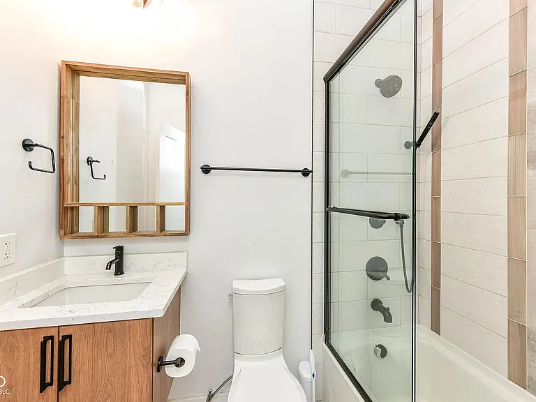 429 E Morris St #1 — Photo 21