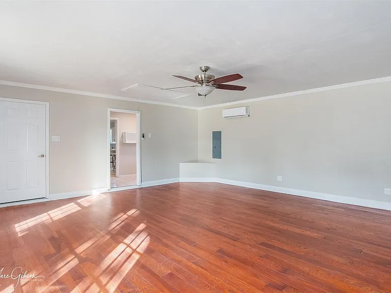 7617 Tampa Way — Photo 12