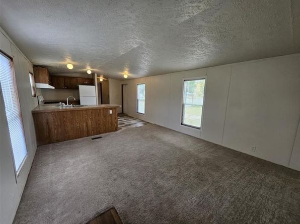219 Bay Port Cir #71, Springport, MI 49284