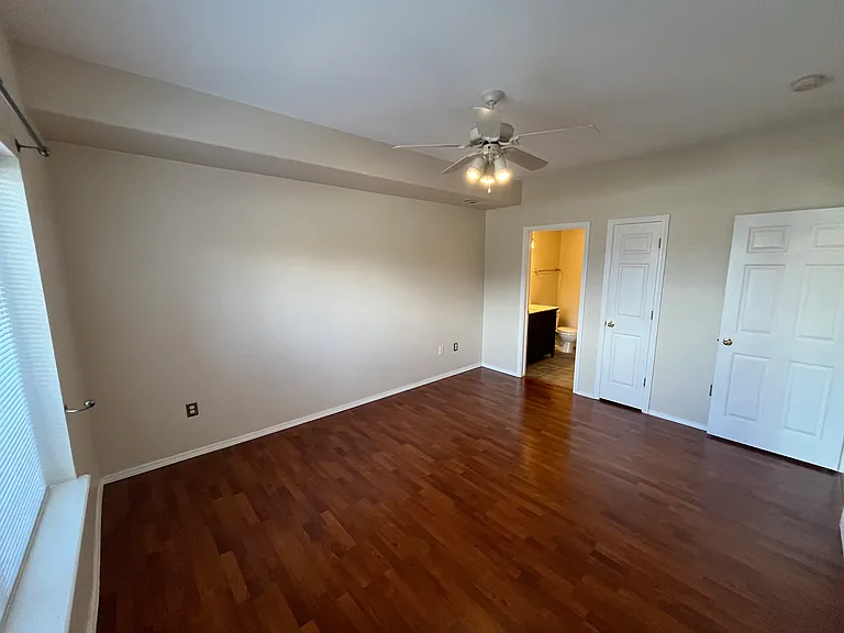 3040 Mandalay Grv #6 — Photo 13