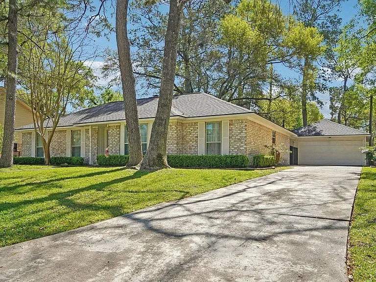 5923 Pinewood Springs Dr — Photo 2