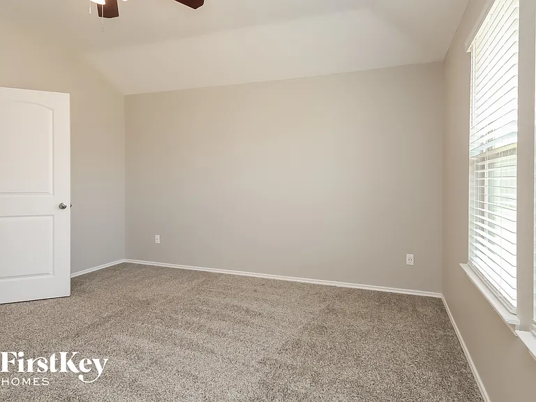 14703 Night Violet Ct — Photo 8