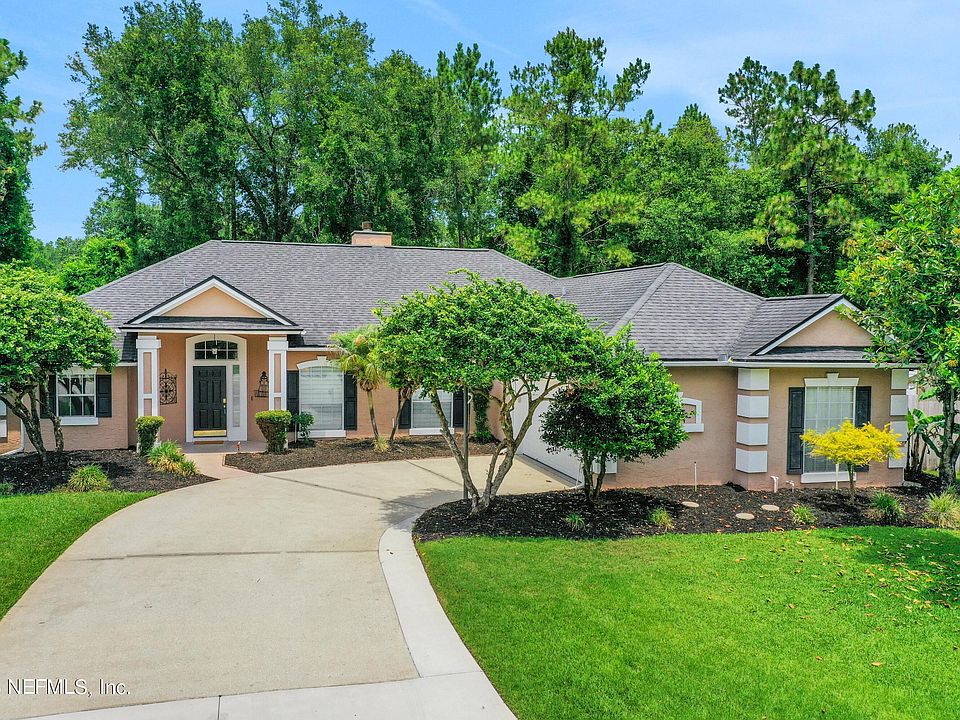 1st image of 725 Trotwood Trace Ct