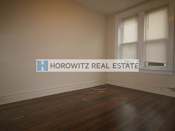 5th image of 4606 28th Ave #2