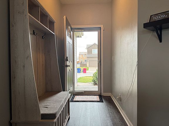 5th image of 4602 Clearwater Dr