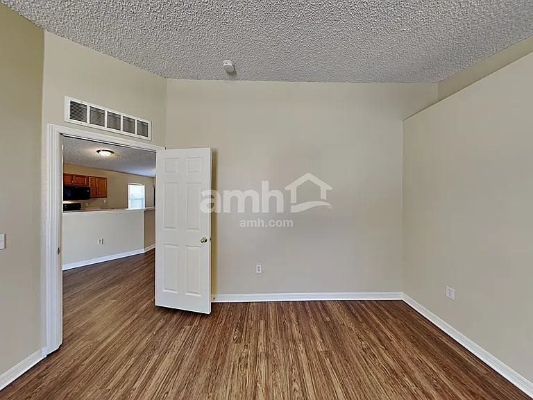 2948 Stonegate Ln — Photo 11