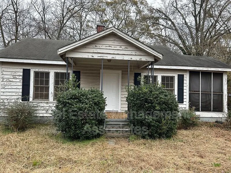 108 Grady St photo 1