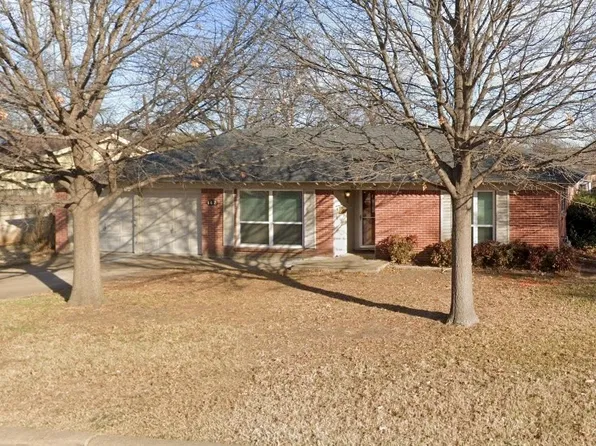 162 Hallmark Dr W, Fort Worth, TX 76134