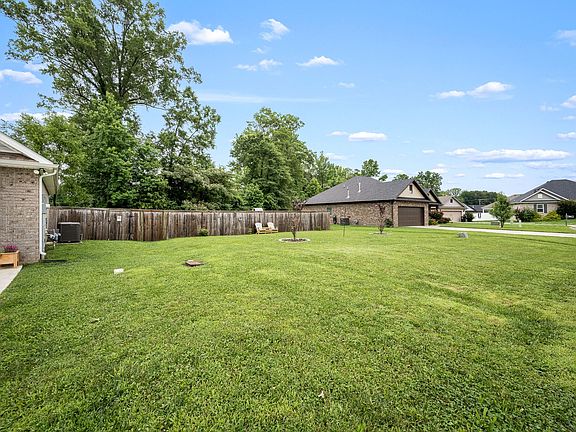 4th image of 139 Blue Sky Ct