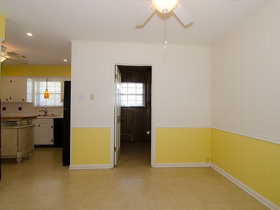 3rd image of 512 Idlewood Dr