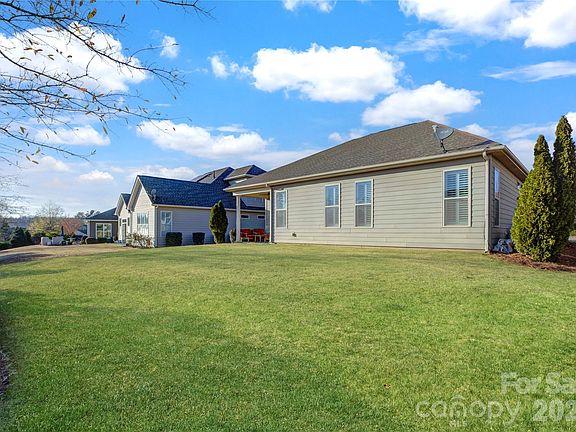 2nd image of 15511 Lake Ridge Rd