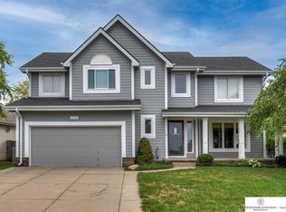 14903 G St, Omaha, NE 68137