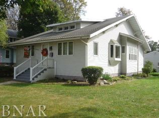 602 E 2nd St, El Paso, IL