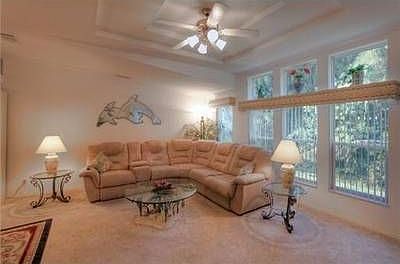 5th image of 509 Papaya Cir
