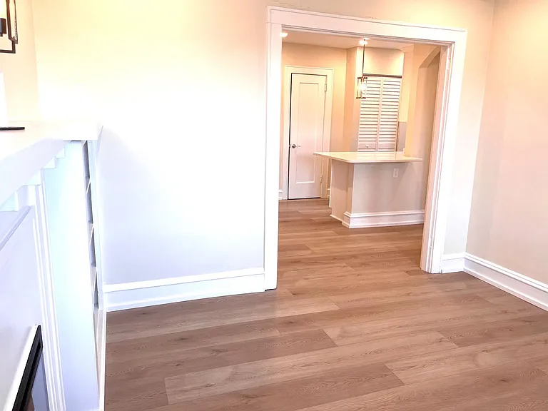 1241 Illinois Ave — Photo 6