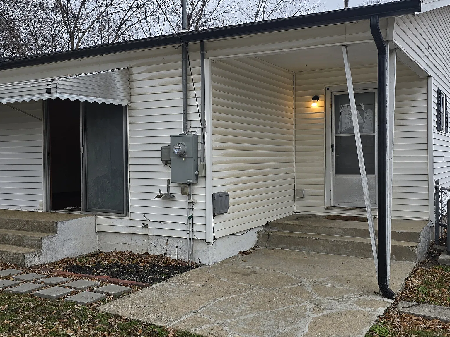 2 bed, 1050 sqft, $975 — Photo 4