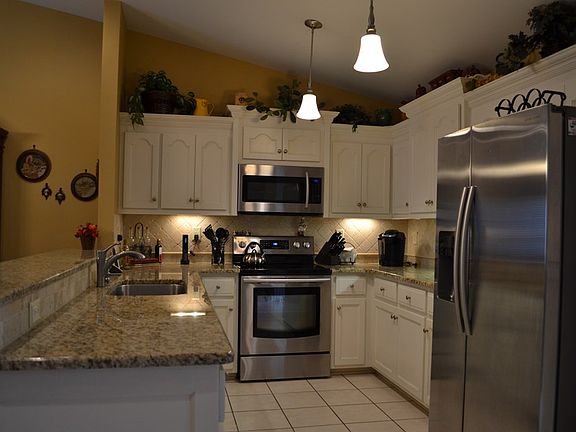 2nd image of 120 Charles Towne Dr
