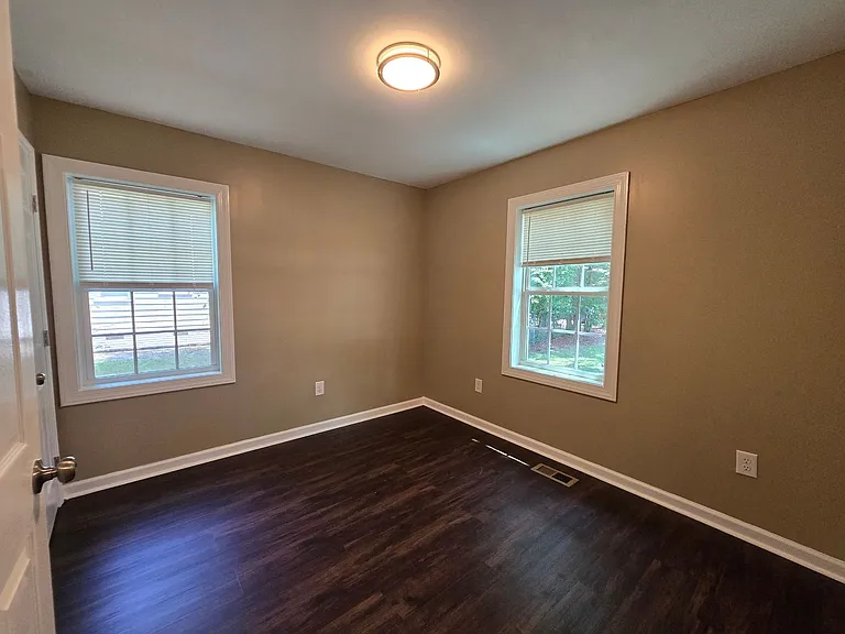 707 Miller Ave — Photo 16