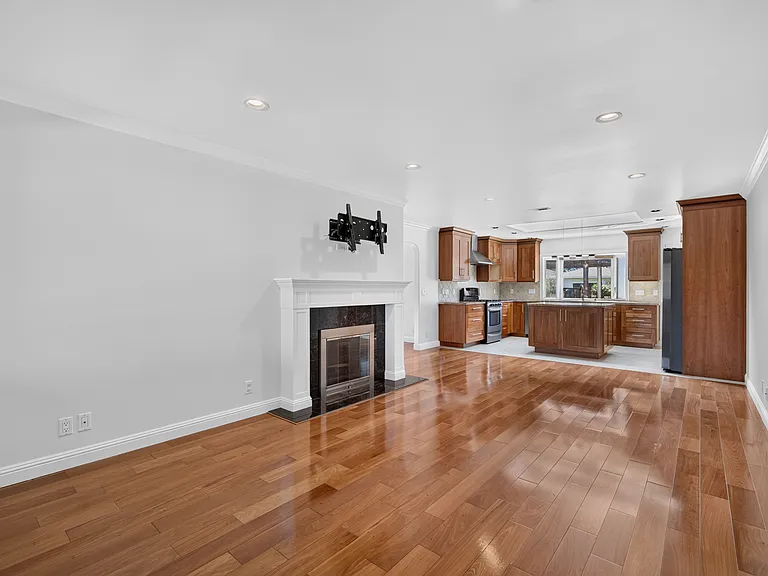 879 S Knickerbocker Dr — Photo 7
