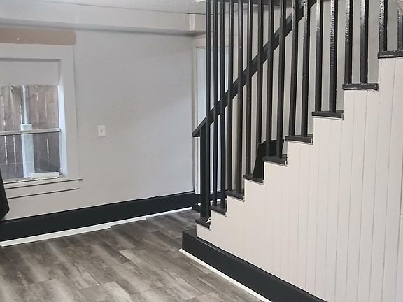 4th image of 306 Adeline St