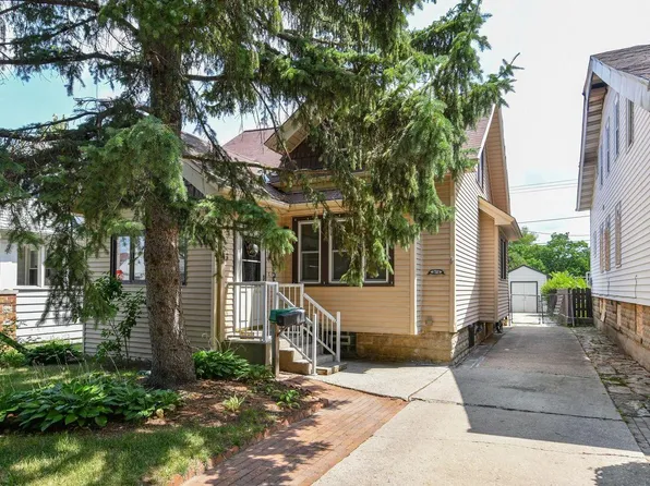 2874 N 59th STREET, Milwaukee, WI 53210