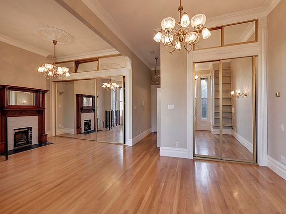 4th image of 2015 Sacramento St APT 101
