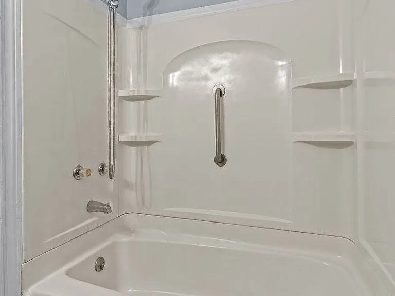 1400 Vine St — Photo 5