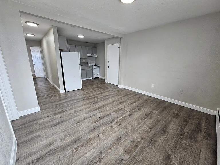 1666 Clinton St #12 — Photo 3