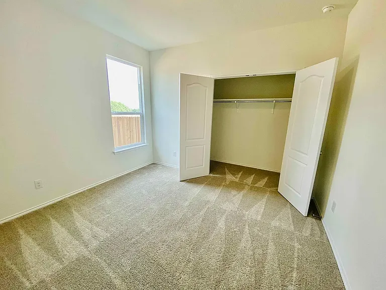 2008 Alexander Oaks Dr — Photo 11