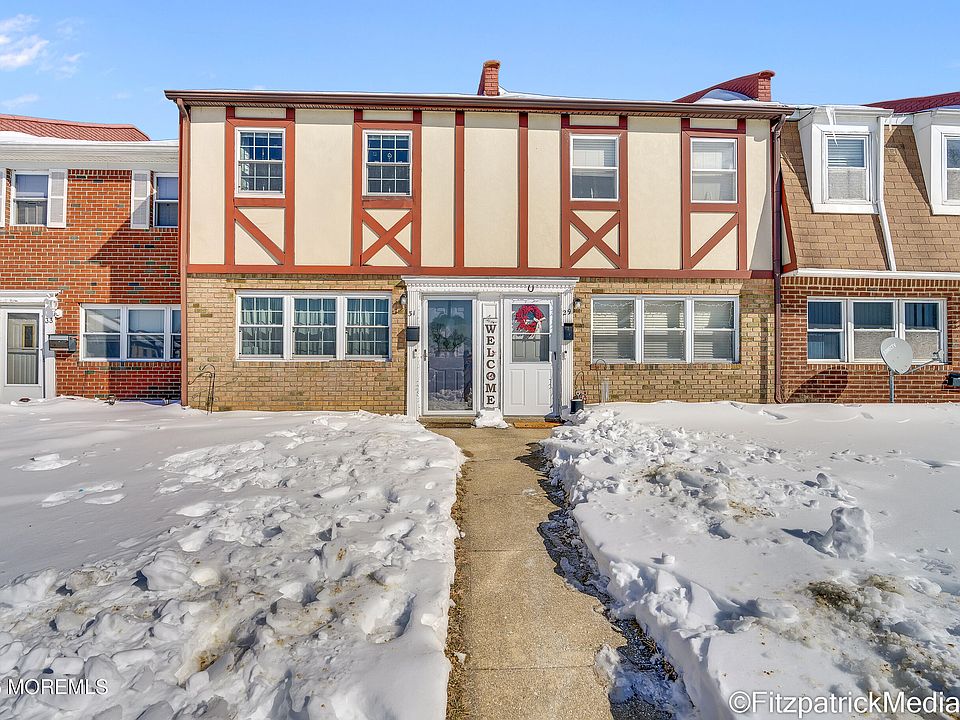 1st image of 31 Briar Mills Drive