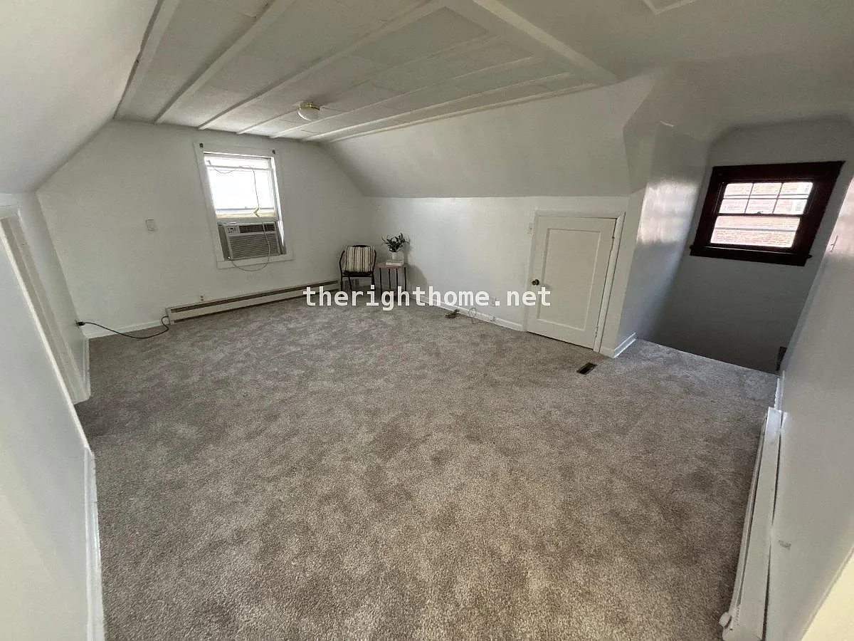 Studio, 552 sqft, $675 — Photo 3