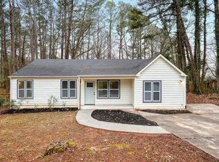 226 Apple Branch Dr, Woodstock, GA 30188