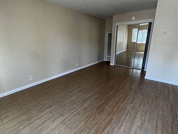 4th image of 1011 Leigh Ave APT 7